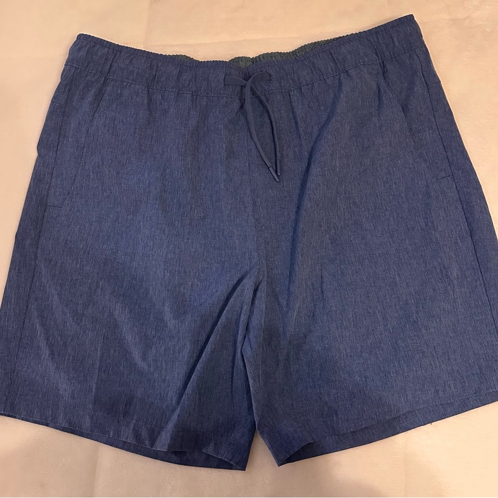 Eddie Bauer Shorts Size XL Barely Worn Smoke-Free Home